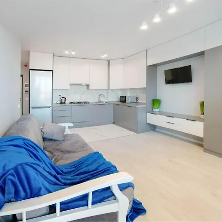 новобудова з терасою зелена 263 Apartment